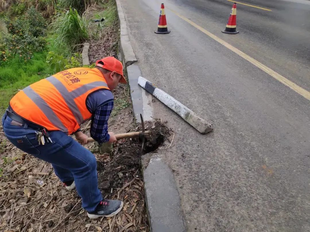 高速服务区大变样!停车更便、服务更暖