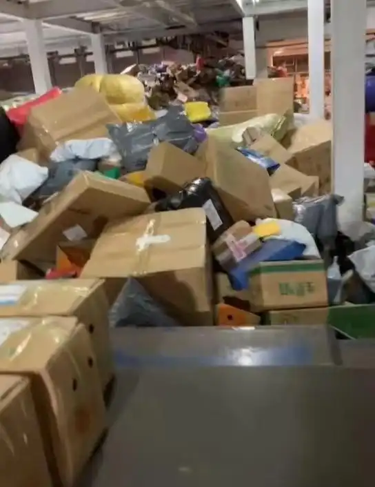 快递停运后多地网点瘫痪,仓库快递堆积如山,物流何时恢复?