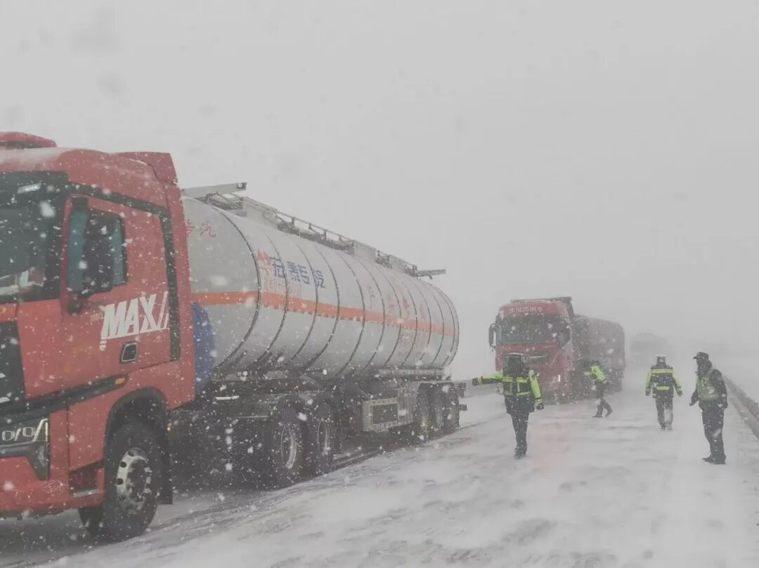 2025年全州公安交管工作成效显著,事故指数全面下降