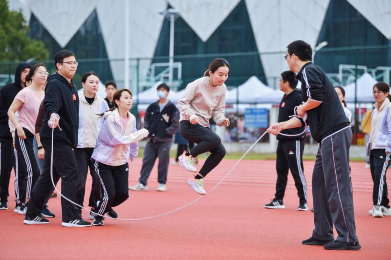 上海交通大学第49届运动会开幕,师生展现蓬勃朝气