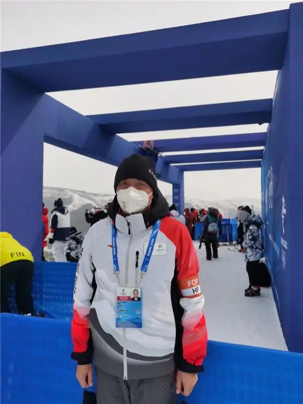 哈尔滨工大 22 人助力北京冬奥会,展示中国冰雪成就与裁判风采