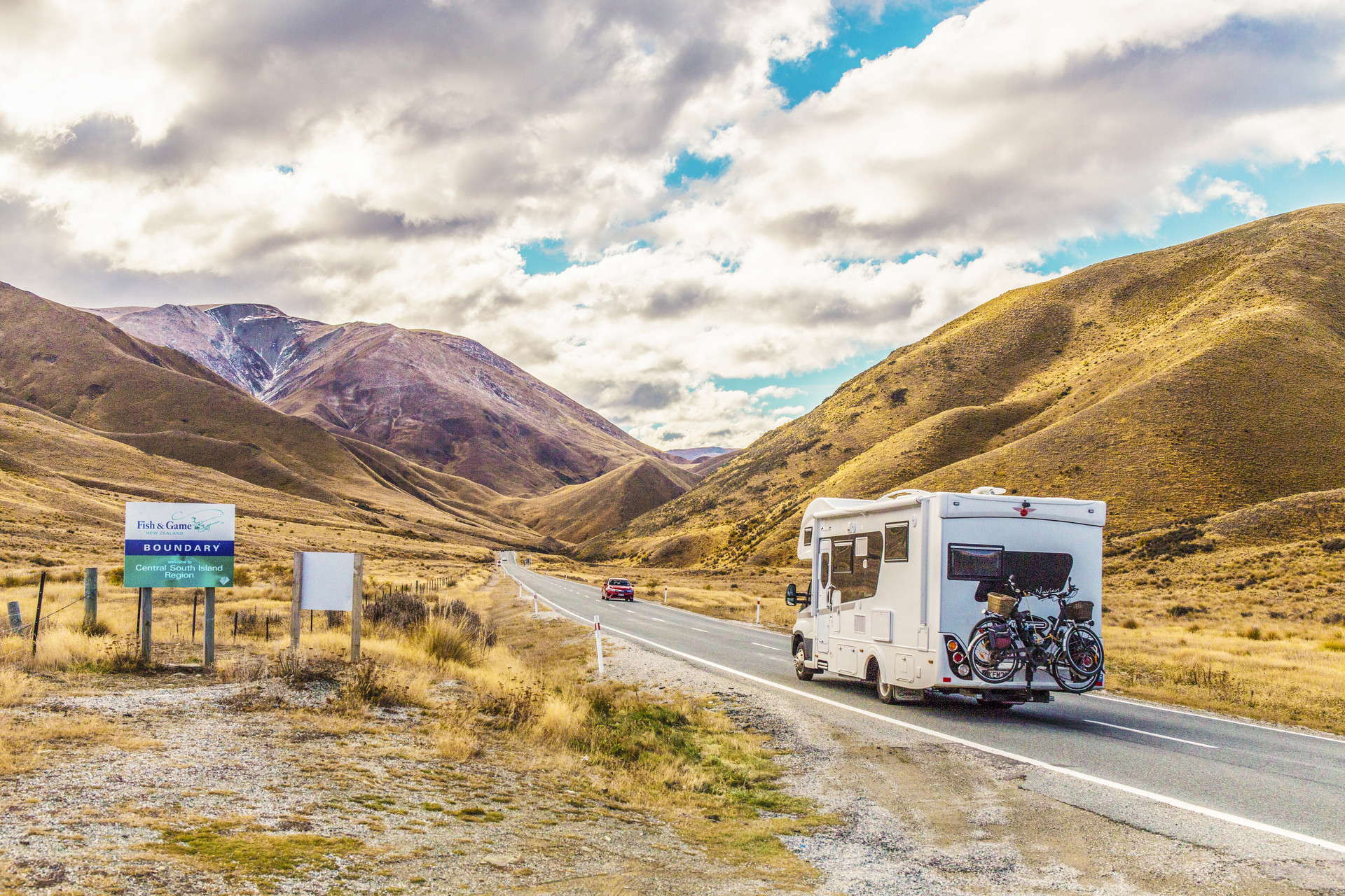 大学新生群聊嗨畅想未来，选专业、资源利用、考研全规划